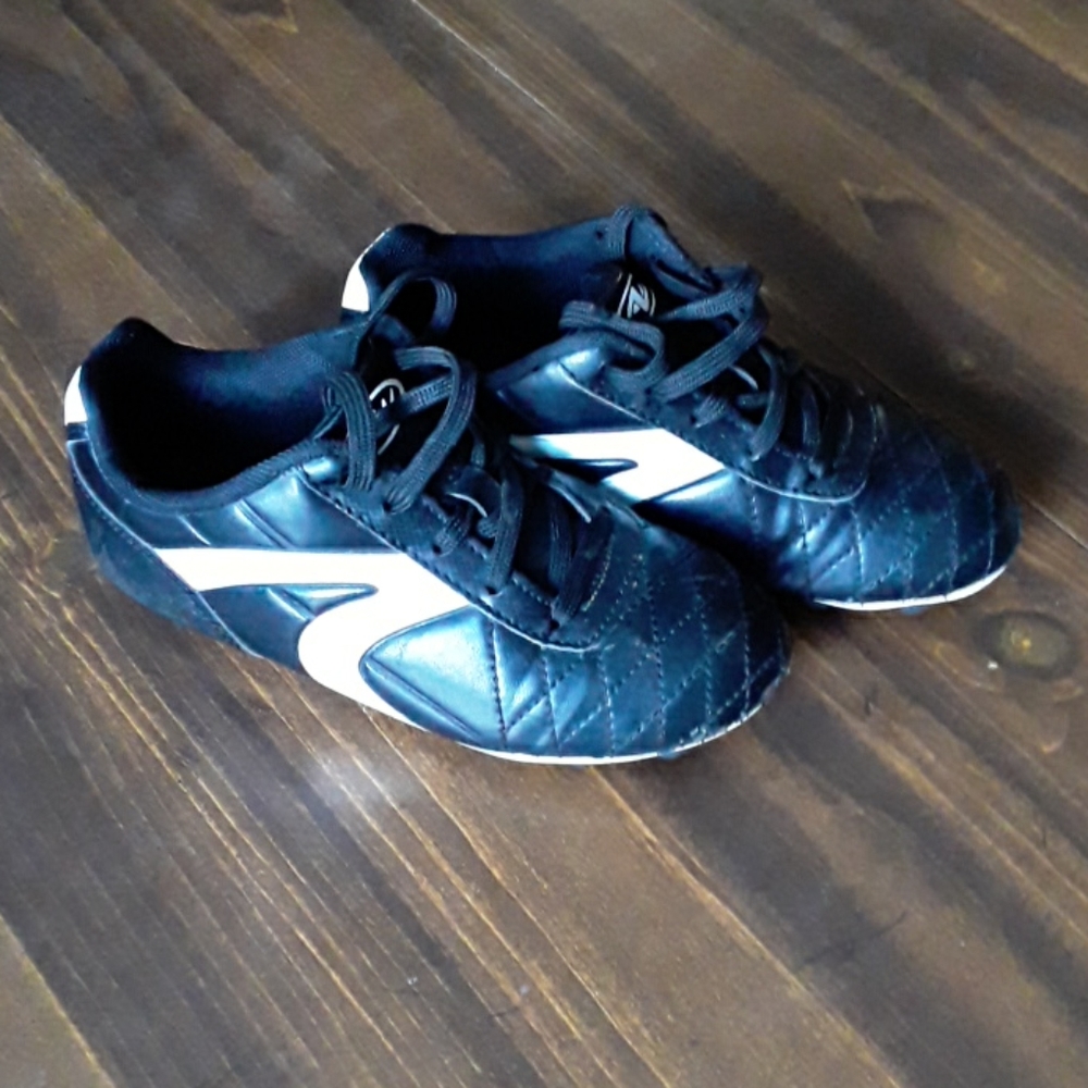 ❤Boys Cleats